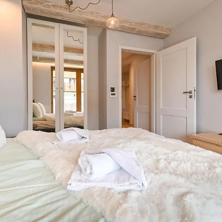 شقة Gorski Garaz Sauna Wifi Tv Taras Ekspres Do Kawy زاكوباني