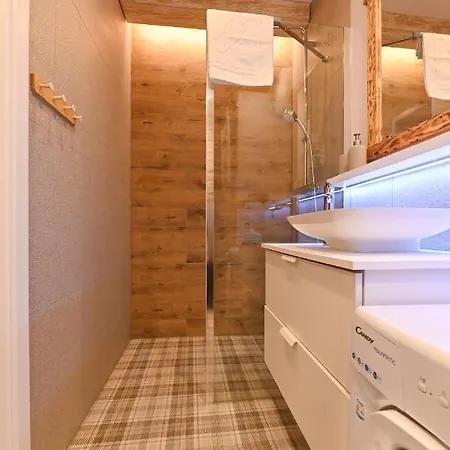 Gorski Garaz Sauna Wifi Tv Taras Ekspres Do Kawy زاكوباني